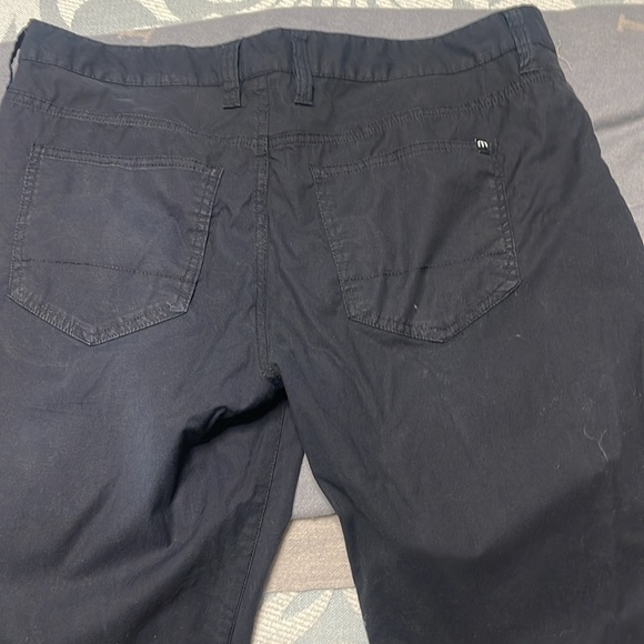 Travis Matthew Black Pant Size 36x32 - Picture 3 of 3